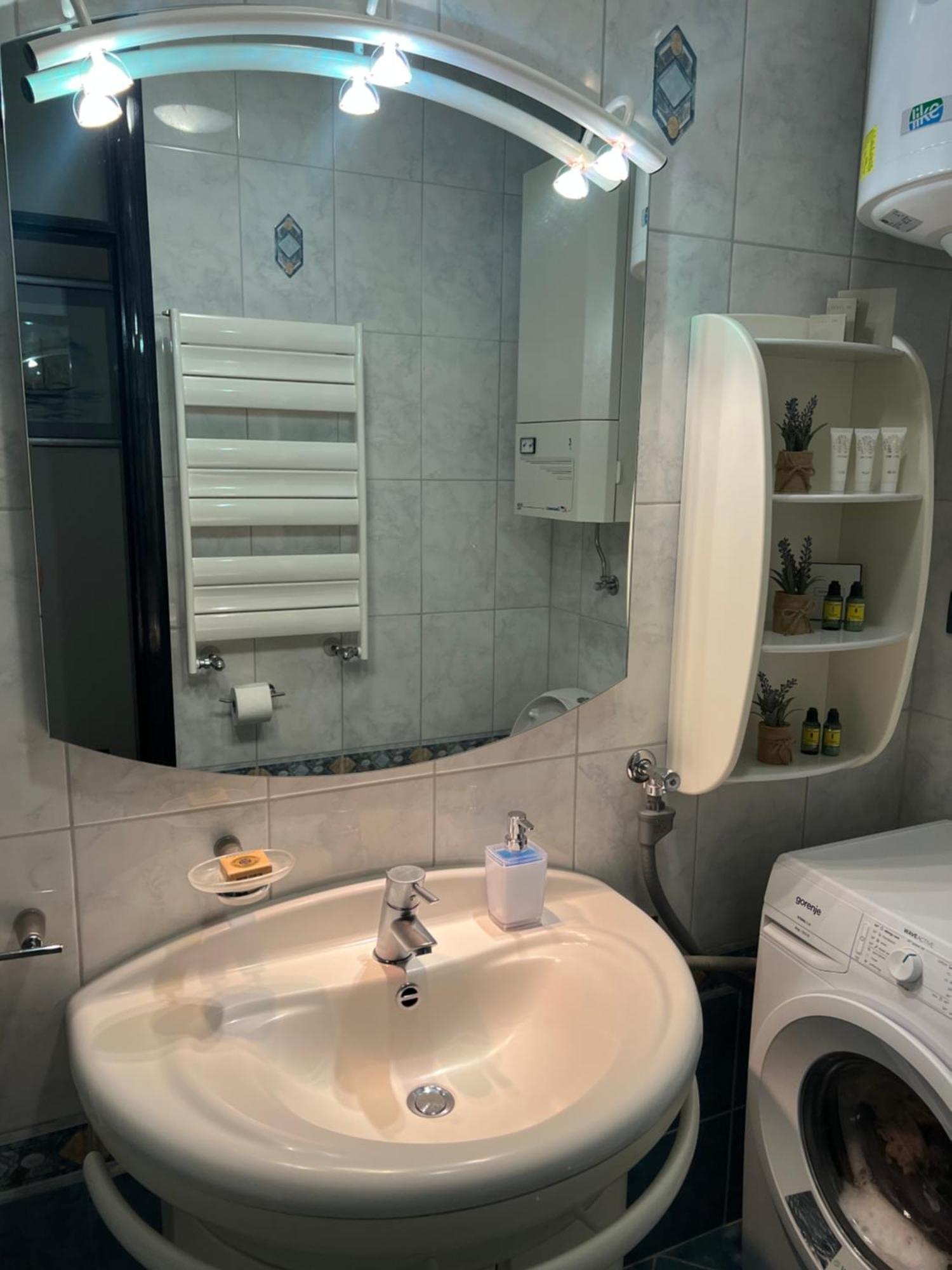 Apartman Njivice Eksteriør billede